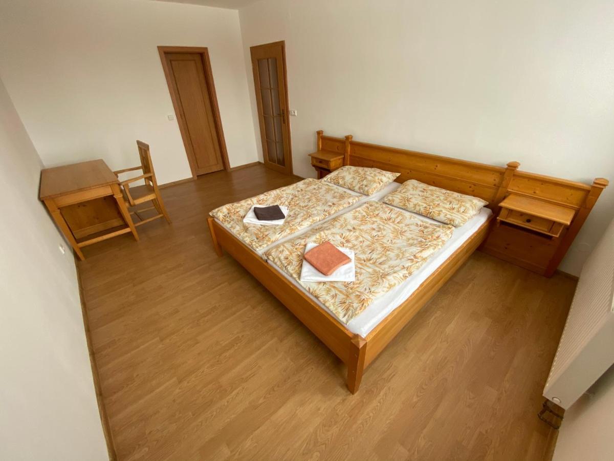 Hotel Zlaty Chlum Ceska Ves Экстерьер фото