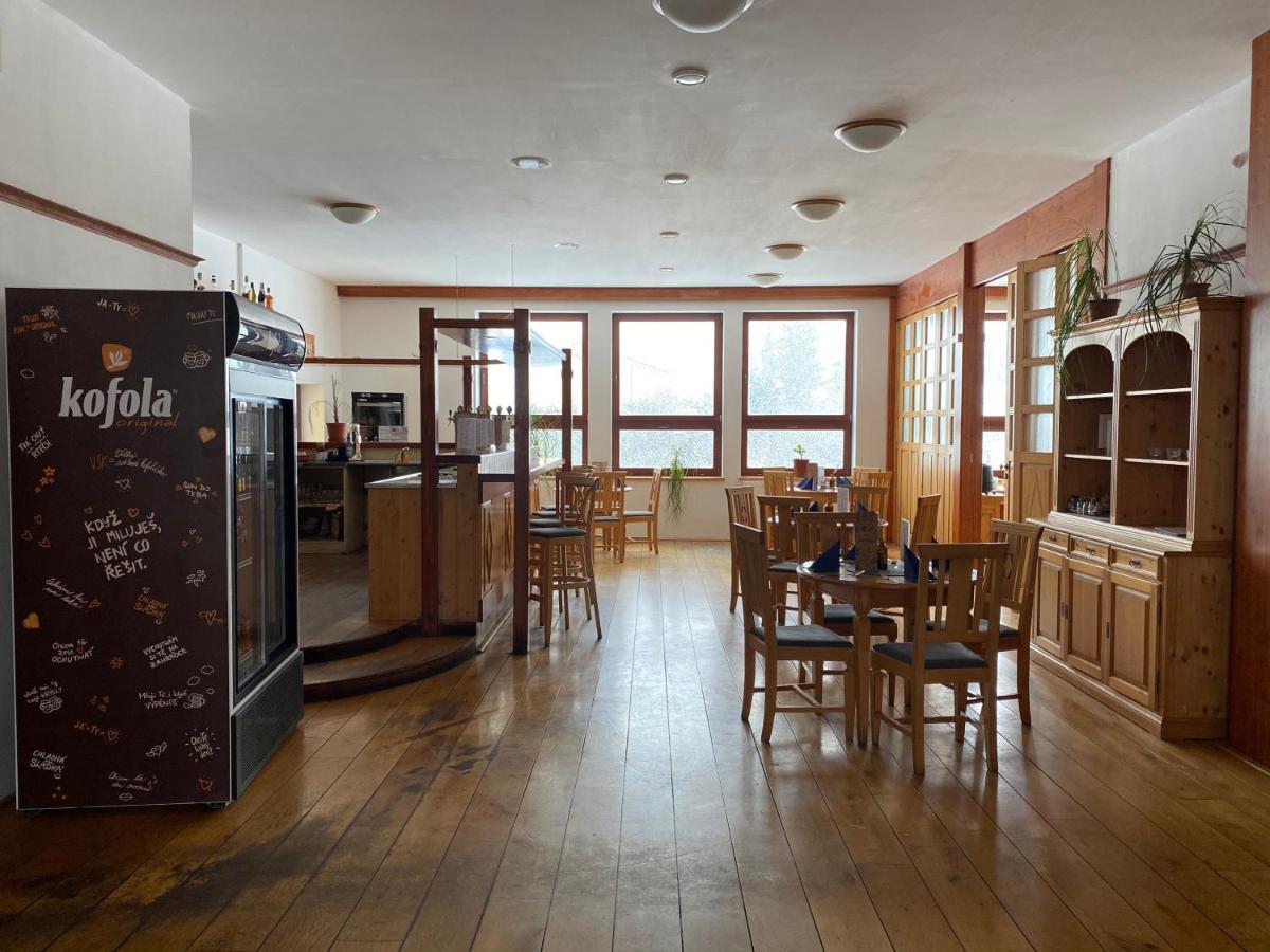 Hotel Zlaty Chlum Ceska Ves Экстерьер фото